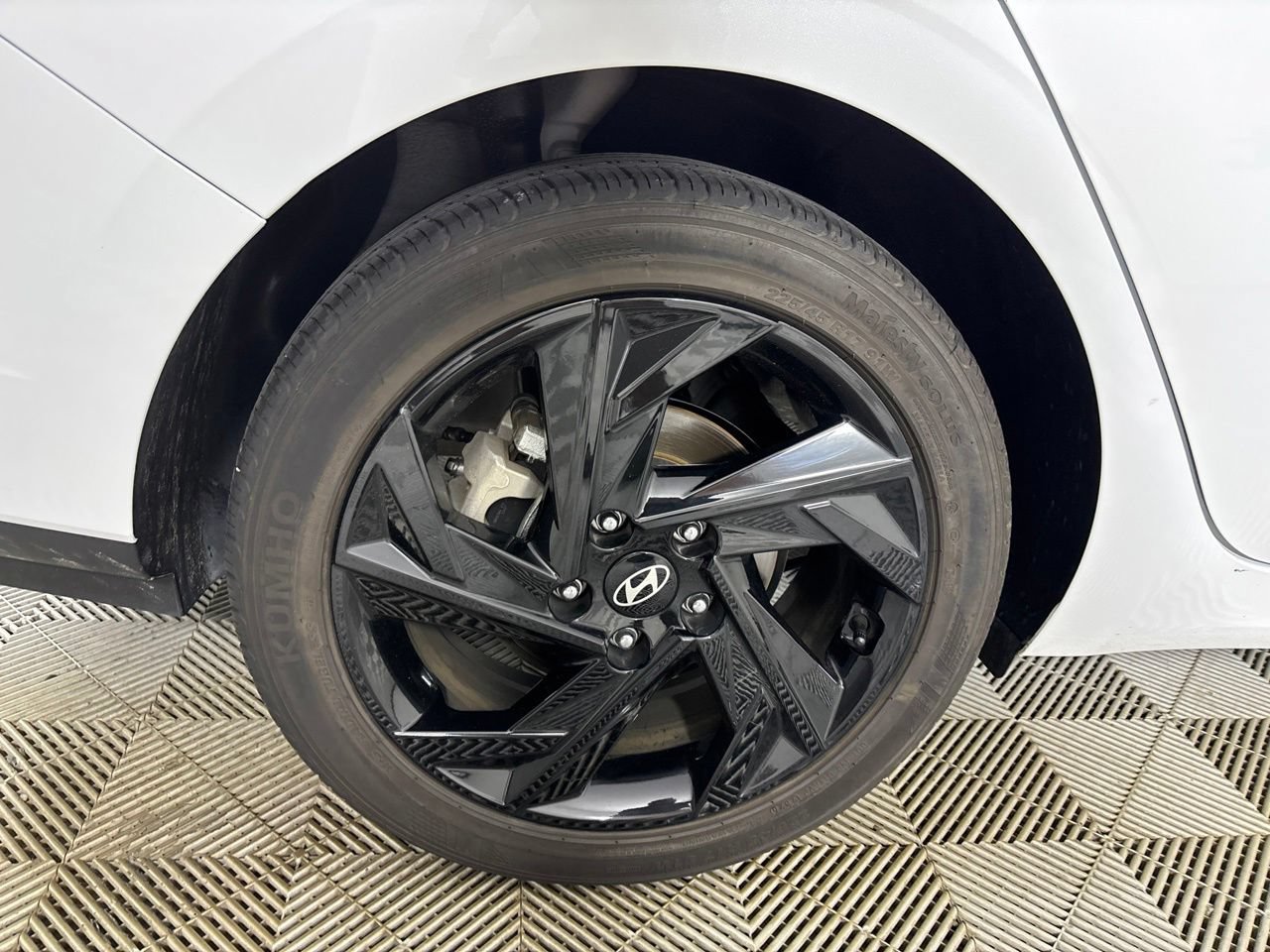 Used 2026 Hyundai Elantra Sport FWD image 33