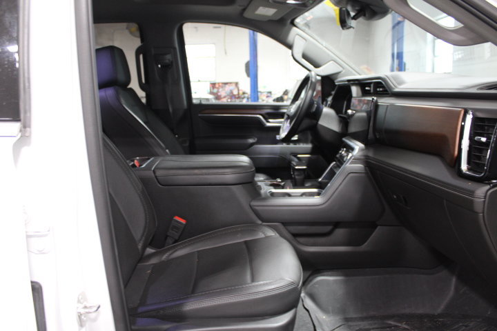 Used 2024 GMC Sierra 1500 Denali w/ Denali Reserve Package AWD/4WD image 15