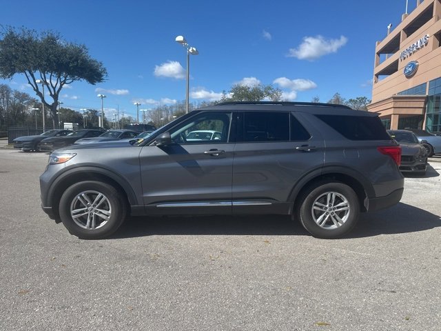 Certified 2022 Ford Explorer XLT w/ Equipment Group 202A image 2