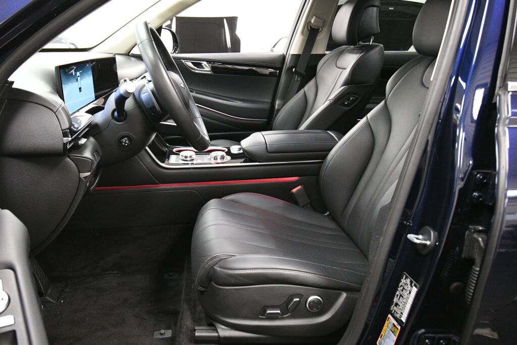 Used 2025 Genesis GV80 2.5T Standard AWD/4WD image 10