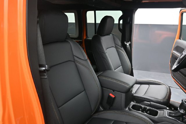 New 2026 Jeep Wrangler Unlimited Sahara AWD/4WD image 39