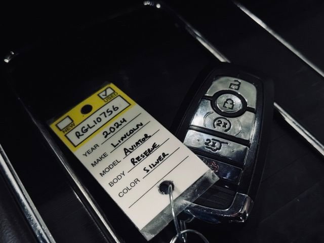 Certified 2024 Lincoln Aviator Reserve w/ Elements Package Plus image 43