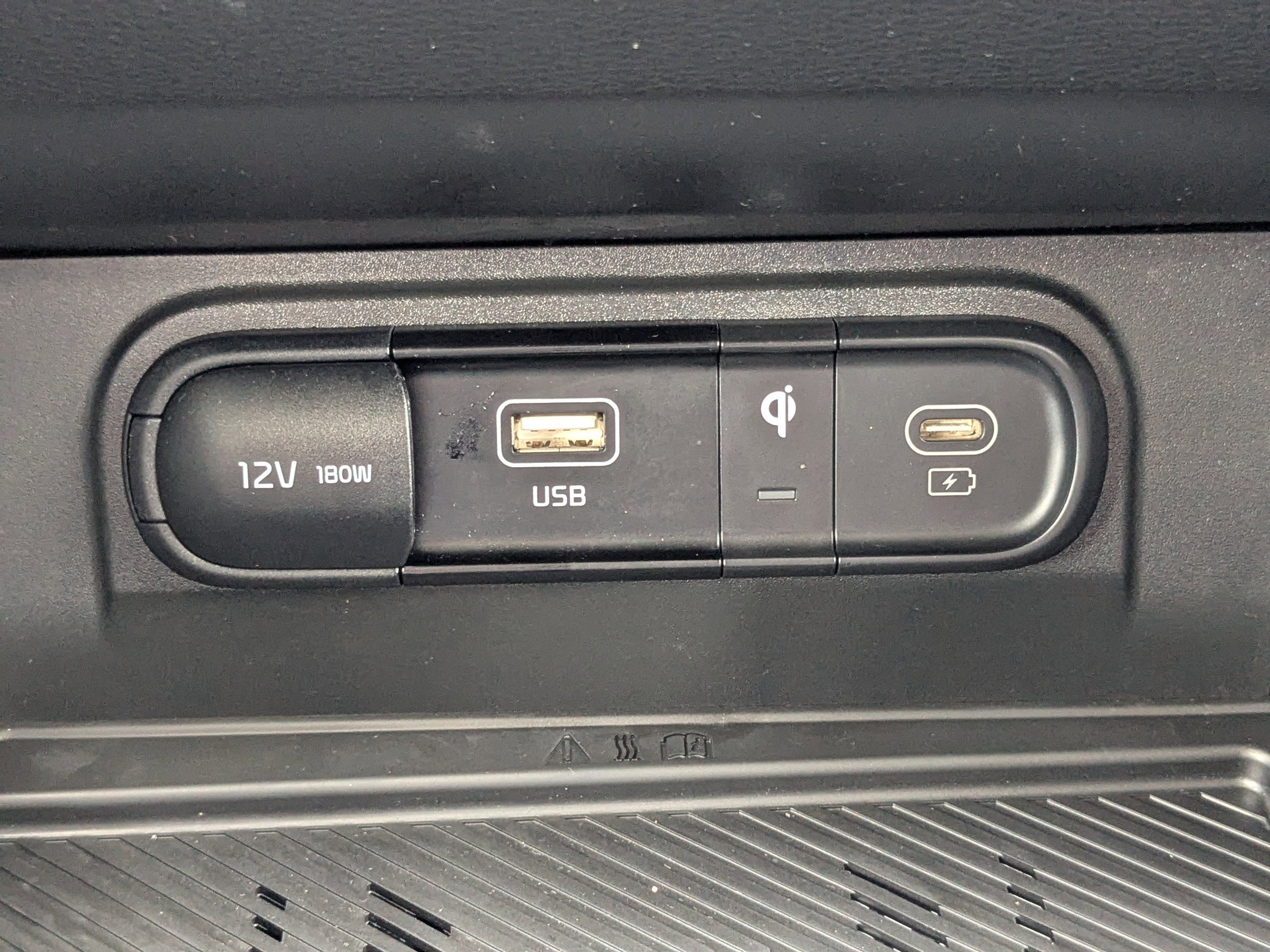 Certified 2025 Kia Sportage SX image 28