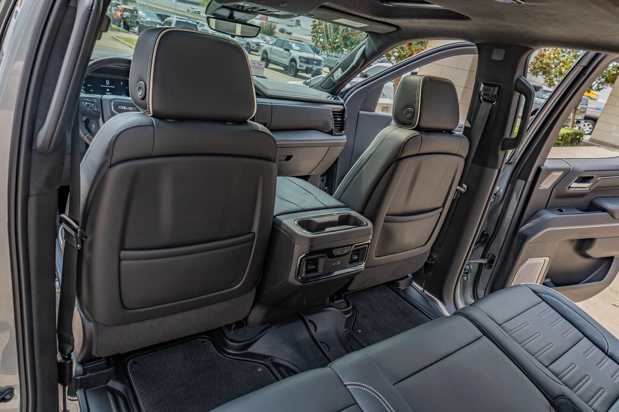 Used 2023 GMC Sierra 1500 AT4X AWD/4WD image 34