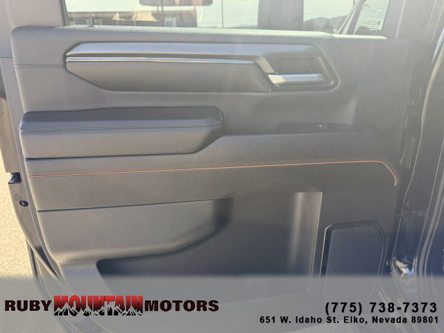 Used 2024 GMC Sierra 2500 AT4 w/ AT4 Premium Plus Package image 18