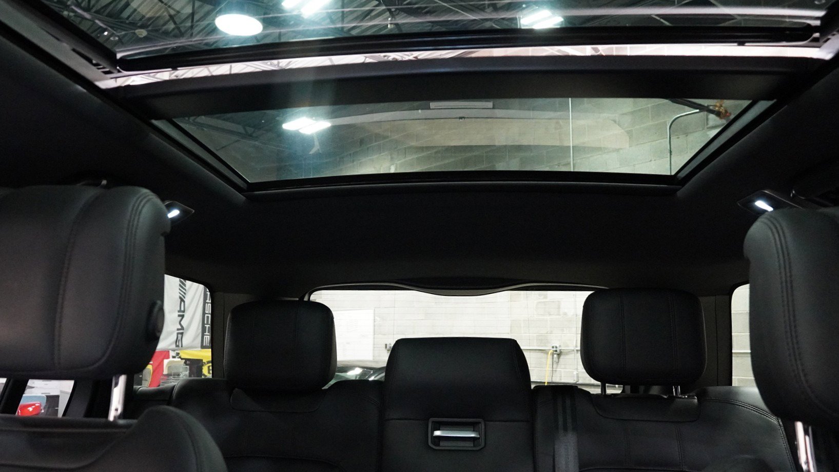 Used 2022 Land Rover Range Rover image 39