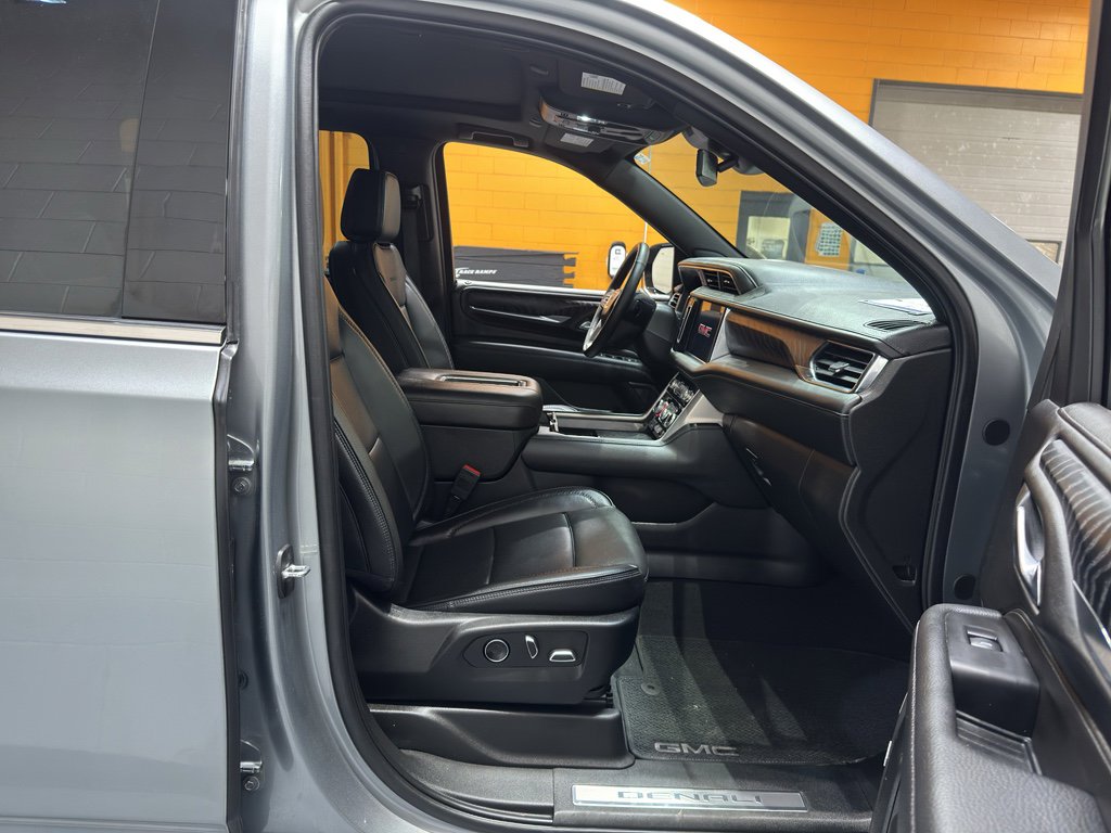 Used 2024 GMC Yukon XL Denali image 20
