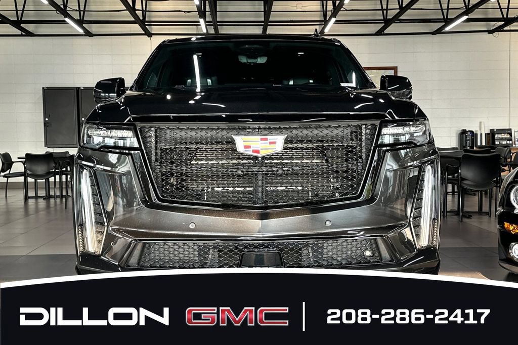 Used 2024 Cadillac Escalade V w/ Heavy-Duty Trailer Package AWD/4WD image 12