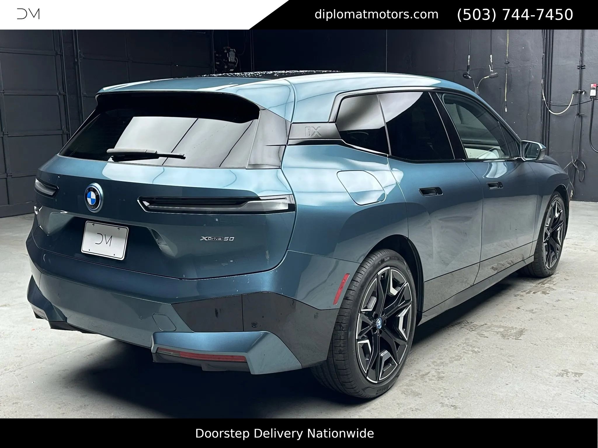 Used 2025 BMW iX xDrive50 w/ Premium Package image 6