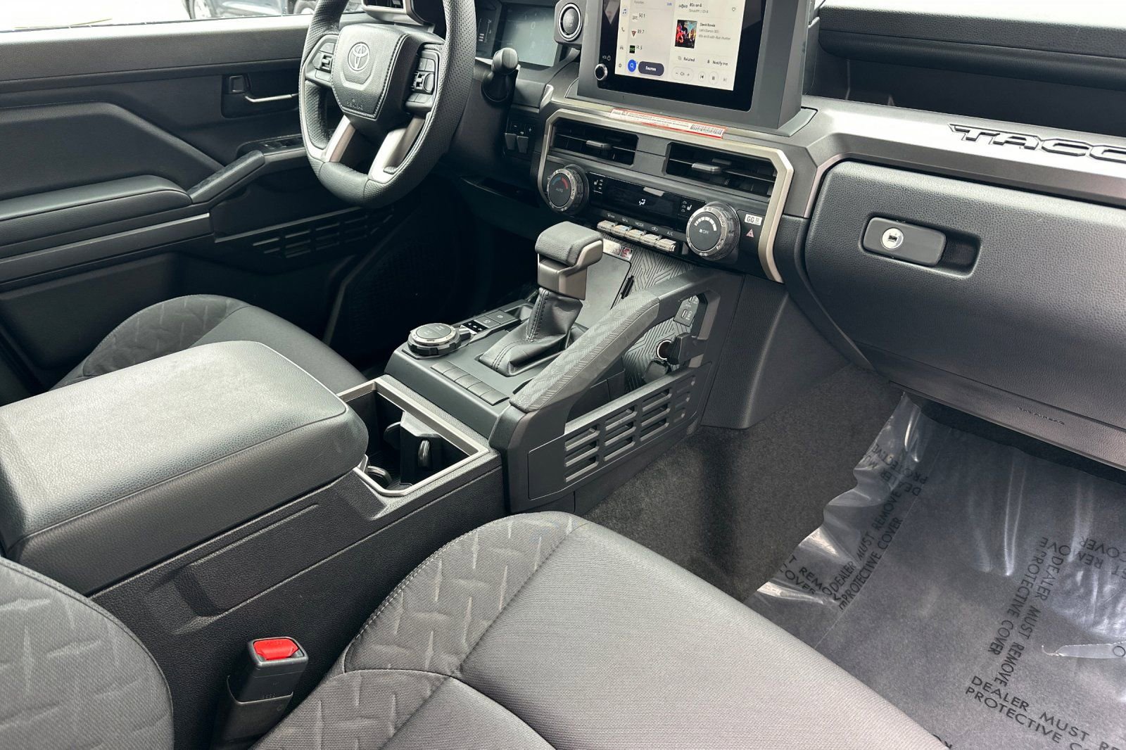 Certified 2025 Toyota Tacoma SR5 AWD/4WD image 15