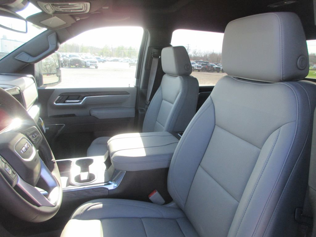 New 2026 GMC Sierra 2500 SLT image 13