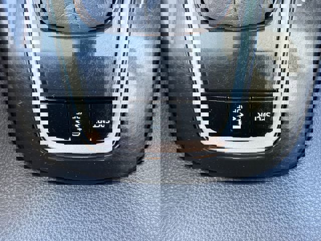 Used 2021 Toyota Corolla XLE w/ Carpet Mat Package (TMS) image 22