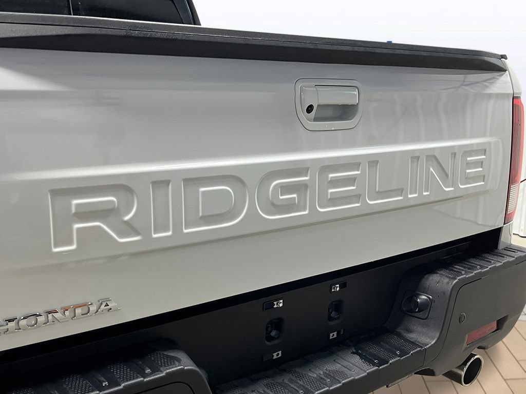 New 2026 Honda Ridgeline Black Edition image 6