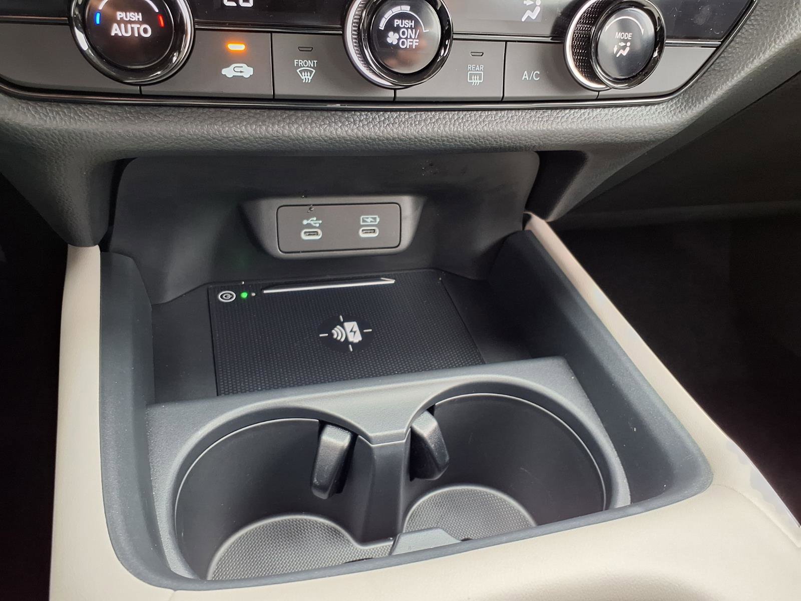 Certified 2026 Honda HR-V LX image 8