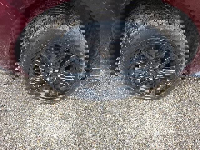 Used 2024 Ford Edge ST-Line image 26