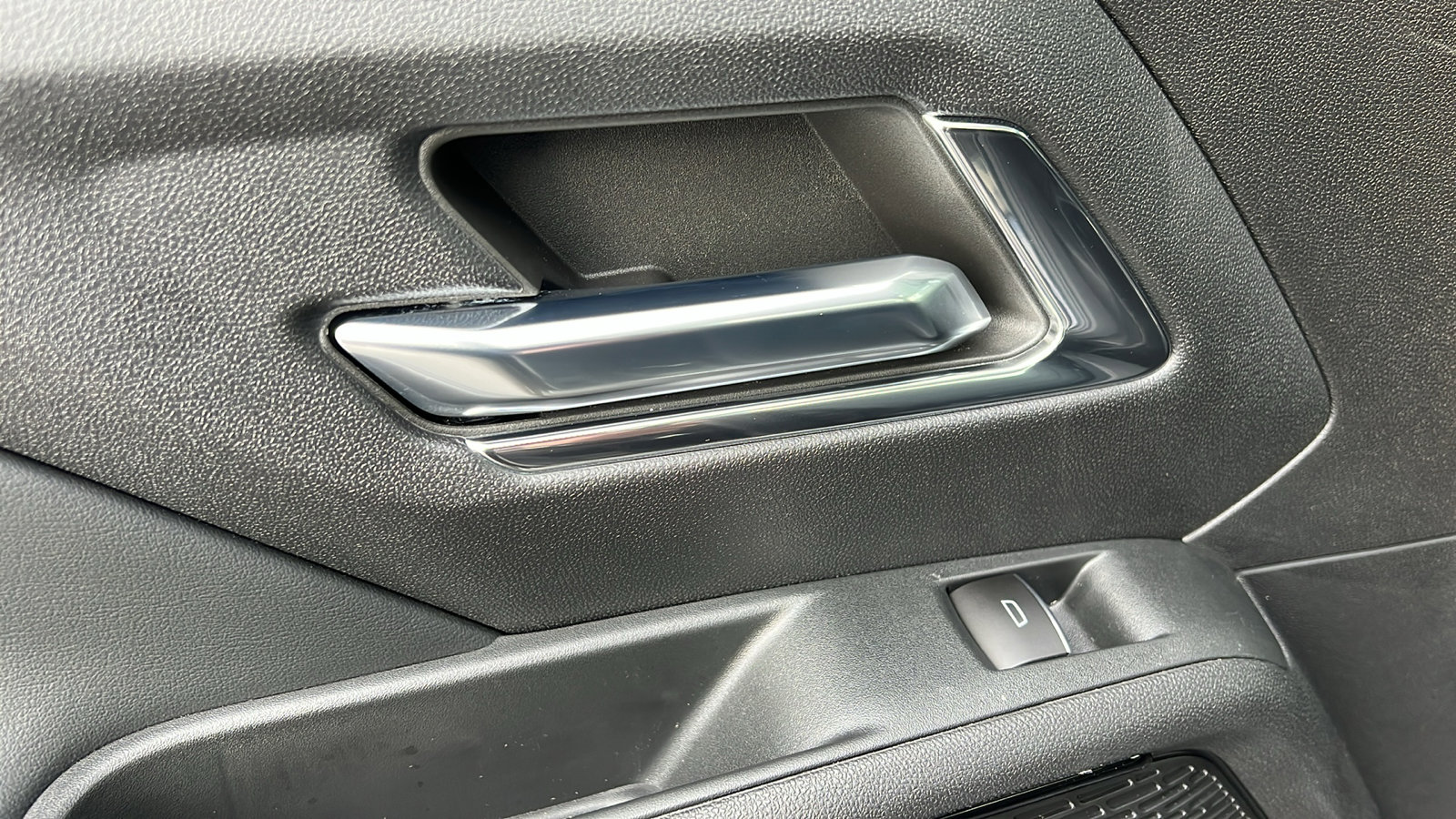 New 2024 Chevrolet Silverado EV RST image 12