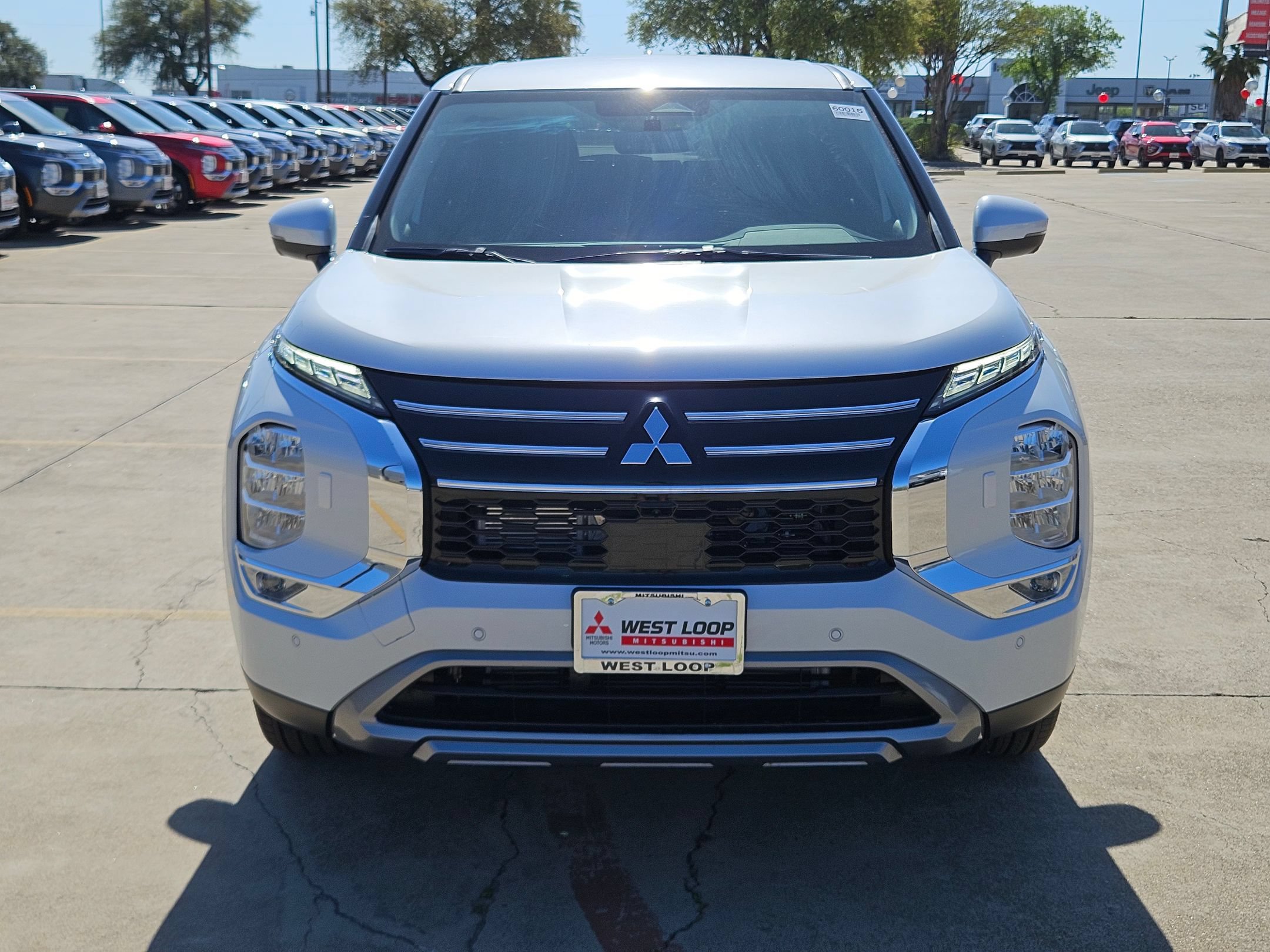 New 2026 Mitsubishi Outlander SE AWD/4WD image 8