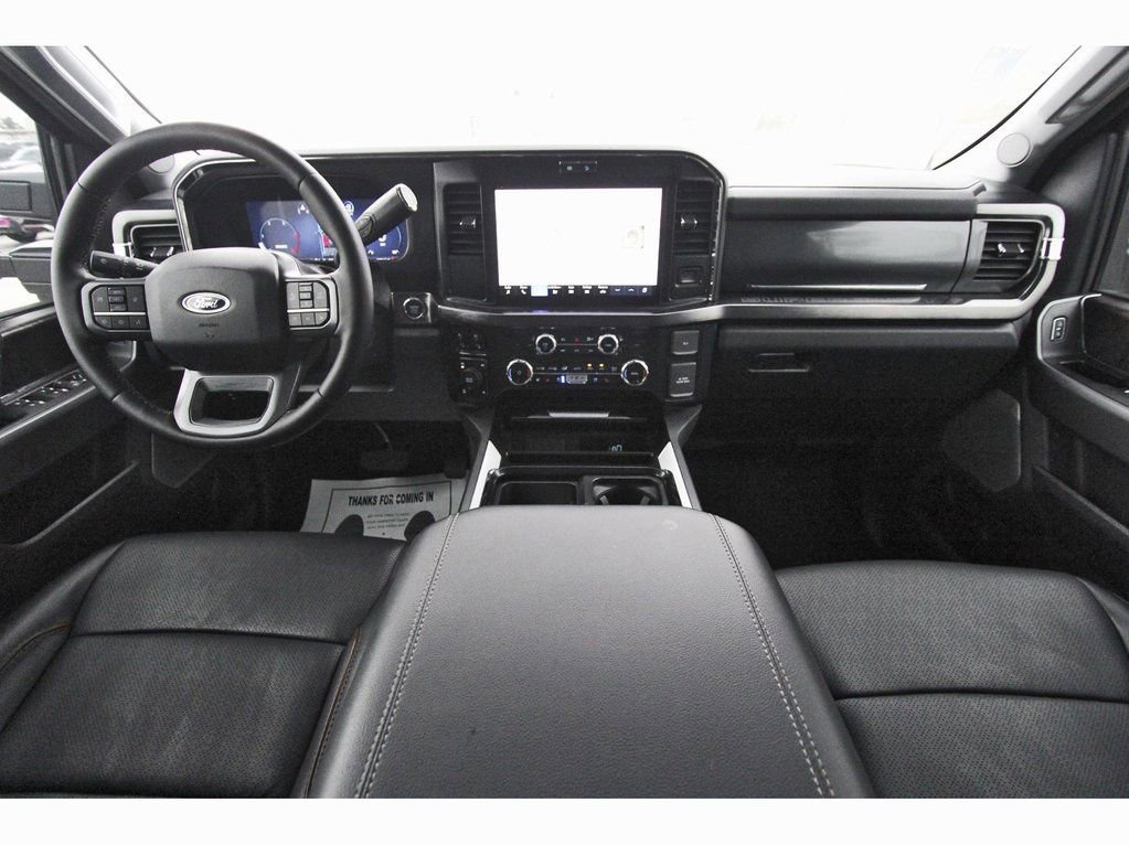 Used 2025 Ford F250 Lariat w/ Black Appearance Package image 11