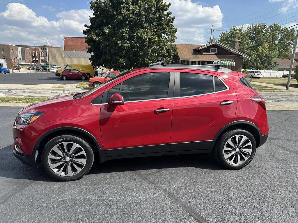 Used 2018 Buick Encore Essence image 2