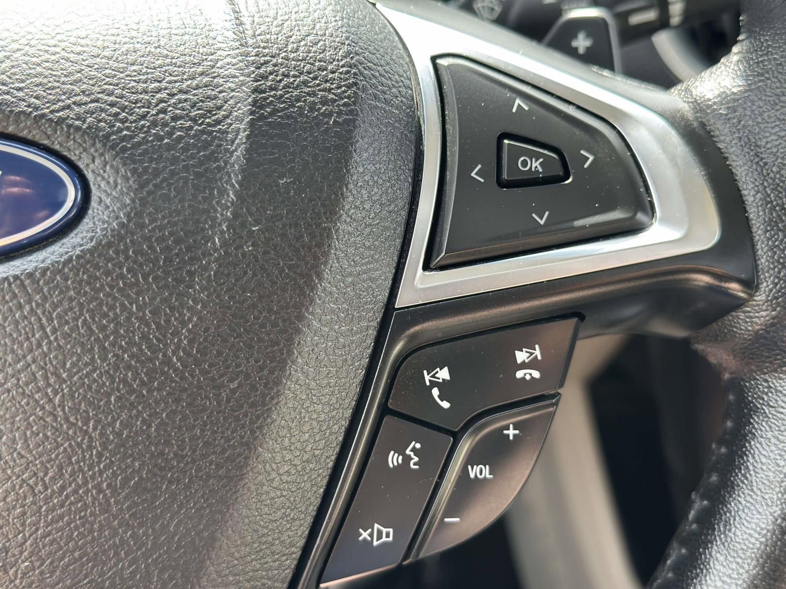 Used 2019 Ford Edge Titanium w/ Equipment Group 301A image 15