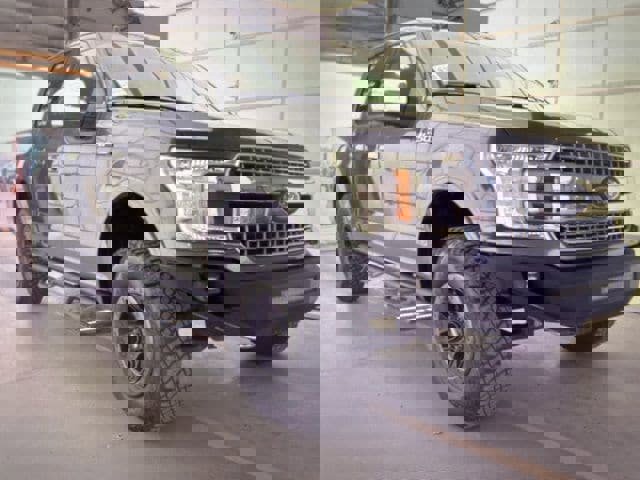 Used 2020 Ford F150 Lariat image 1