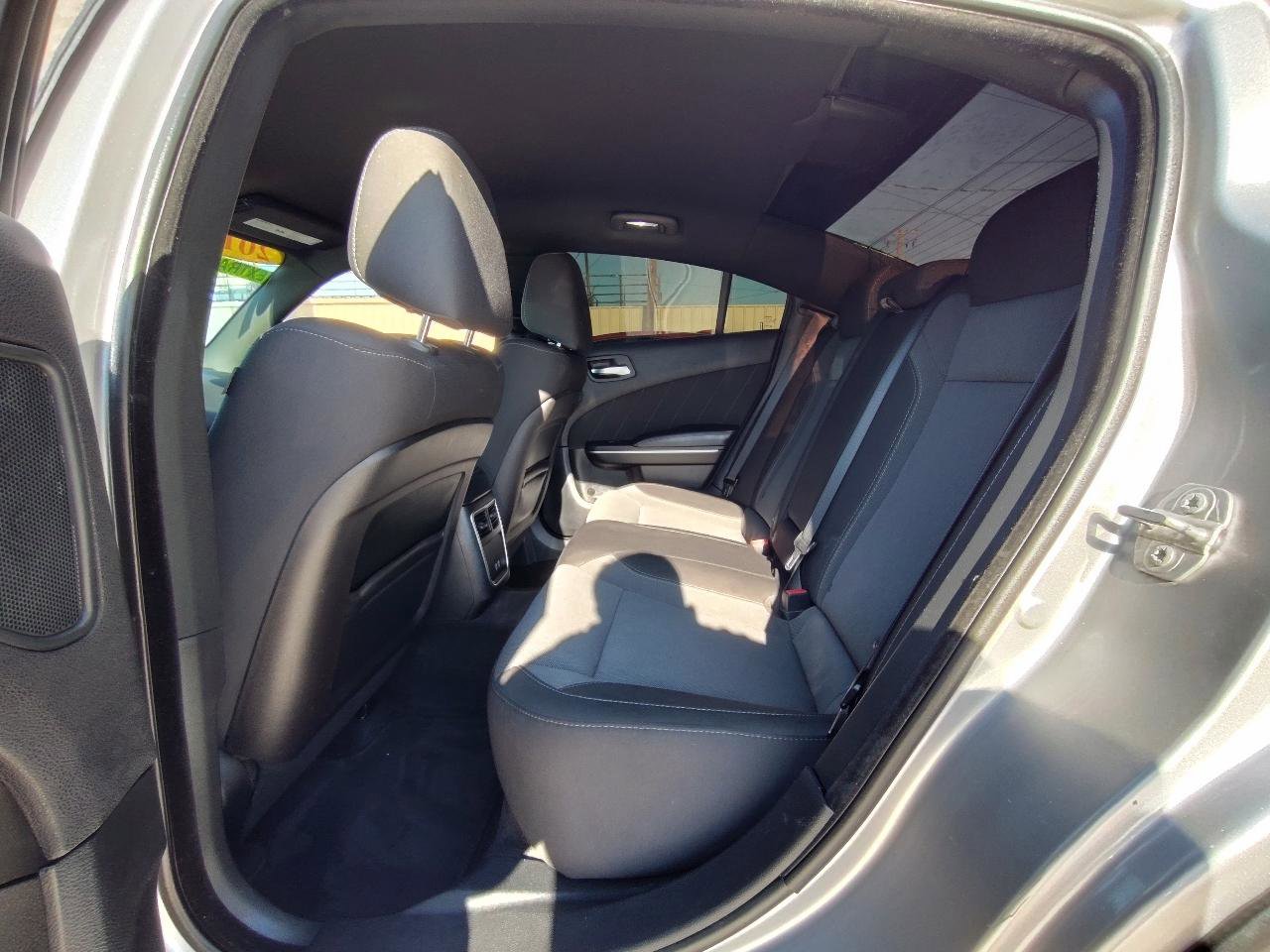 Used 2015 Dodge Charger SXT RWD image 34