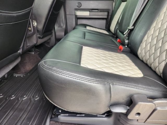 Used 2015 Ford F250 Lariat w/ Lariat Ultimate Package AWD/4WD image 30