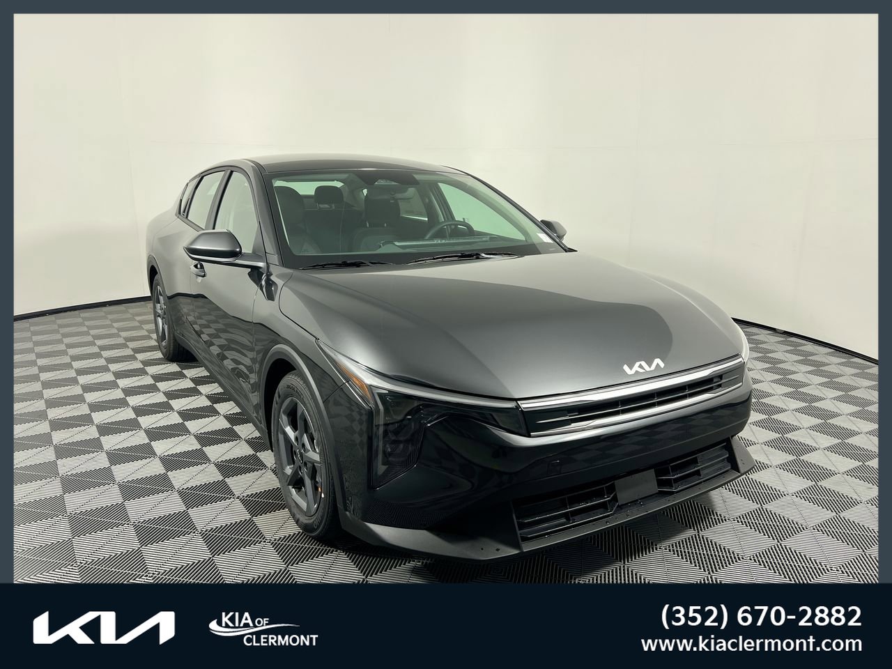 New 2025 Kia K4 LXS image 1