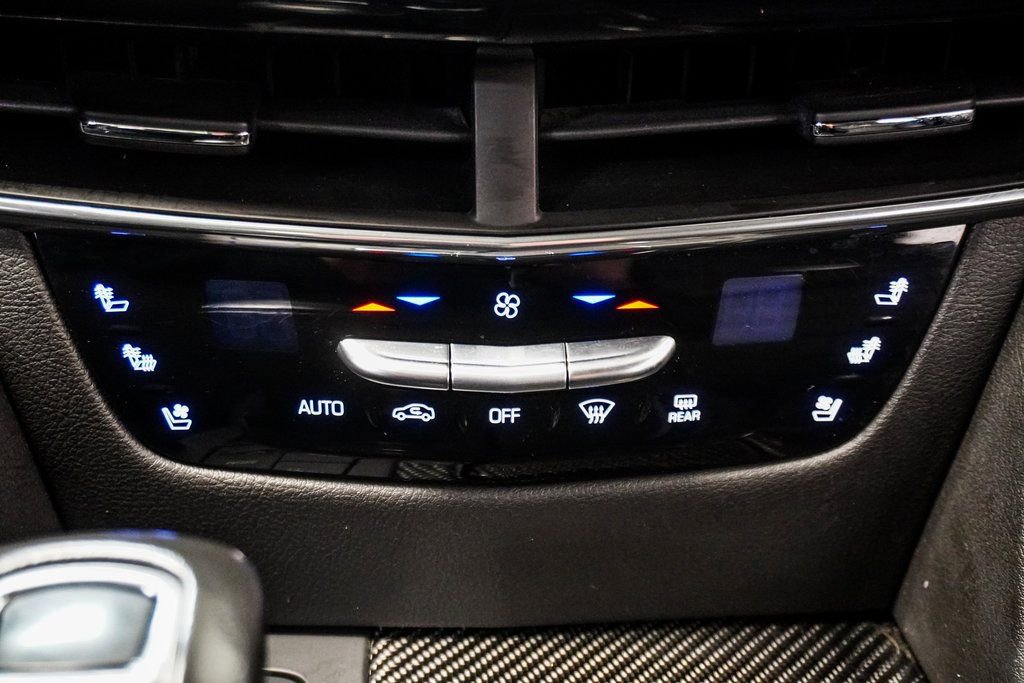 Used 2020 Cadillac CT6 V image 28