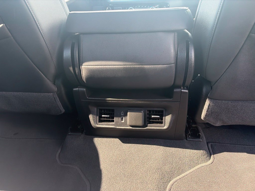 Used 2025 GMC Sierra 1500 SLT AWD/4WD image 36