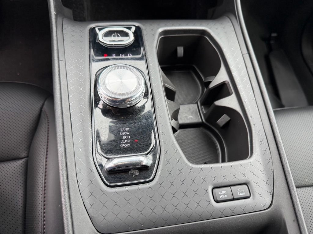 Used 2024 Jeep Wagoneer Launch Edition AWD/4WD image 28