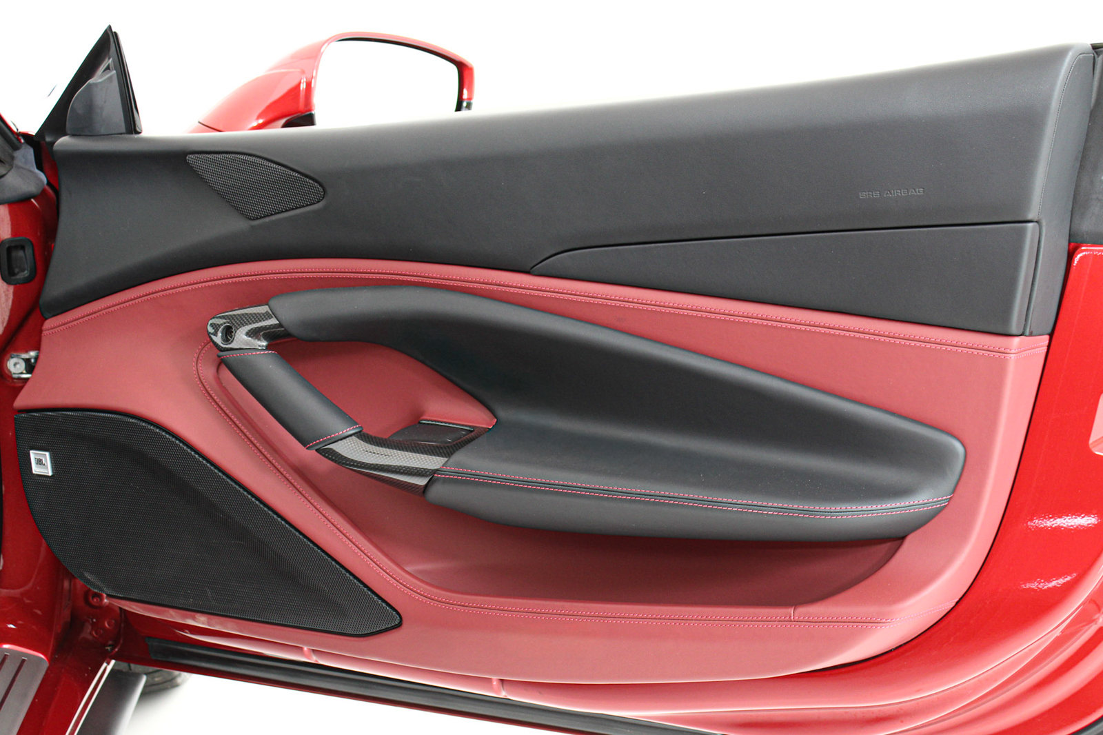Certified 2023 Ferrari F8 Tributo RWD image 33