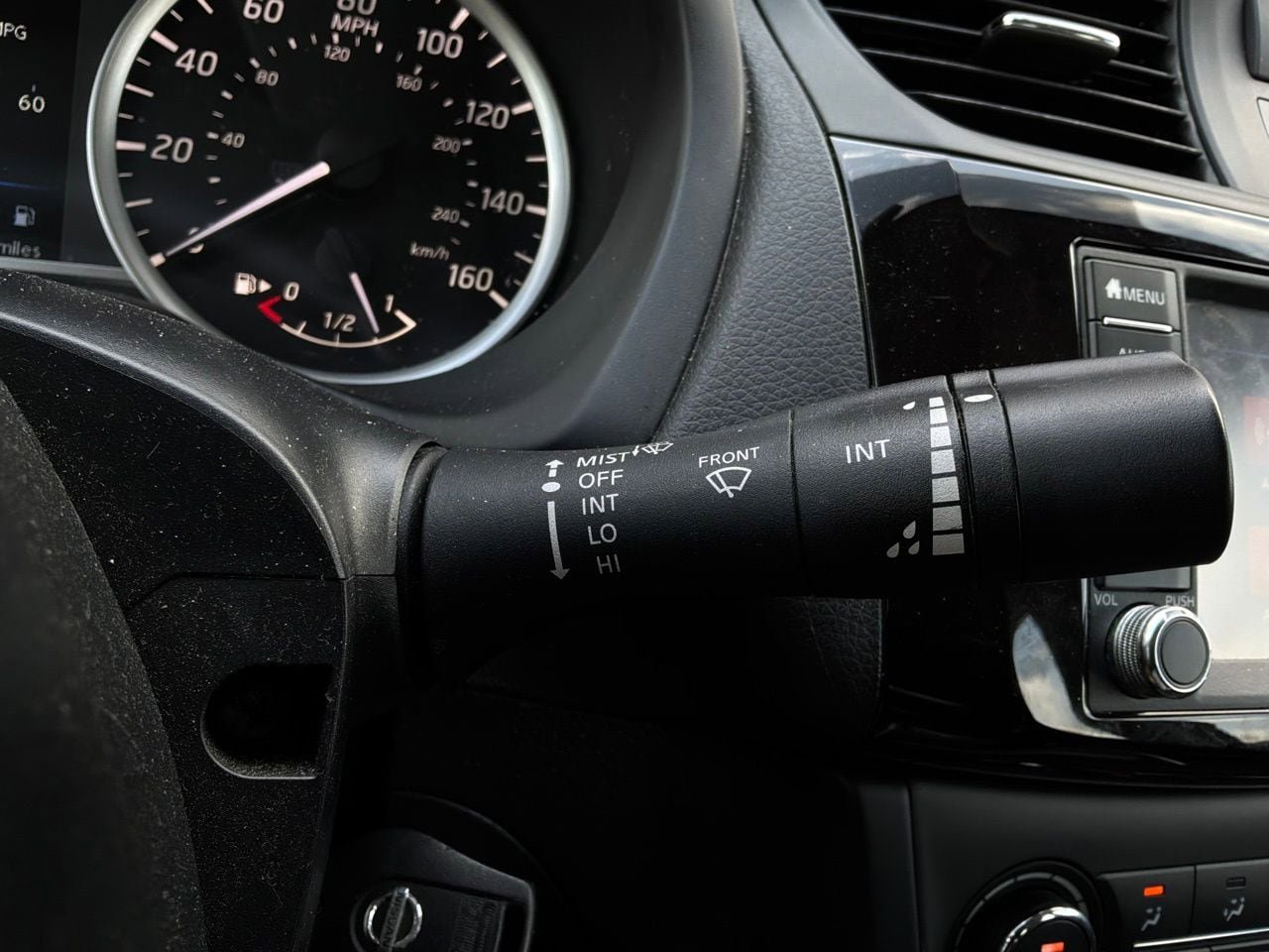 Used 2019 Nissan Sentra S FWD image 29