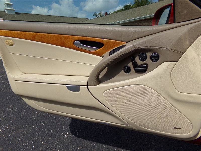 Used 2007 Mercedes-Benz SL 550 image 34