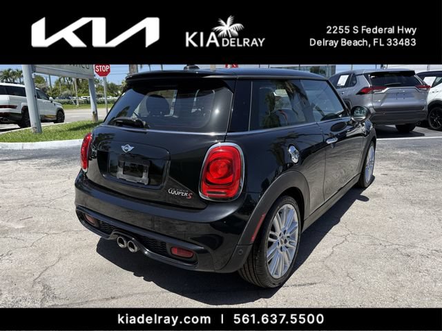Used 2018 MINI Cooper S FWD image 3