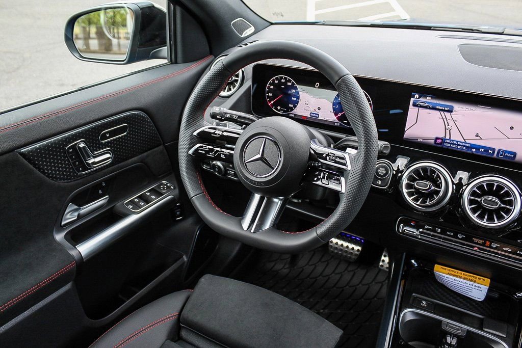 Used 2024 Mercedes-Benz GLA 250 4MATIC image 42