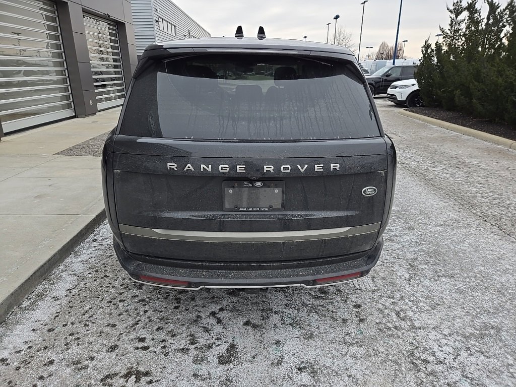 Certified 2023 Land Rover Range Rover SE image 6