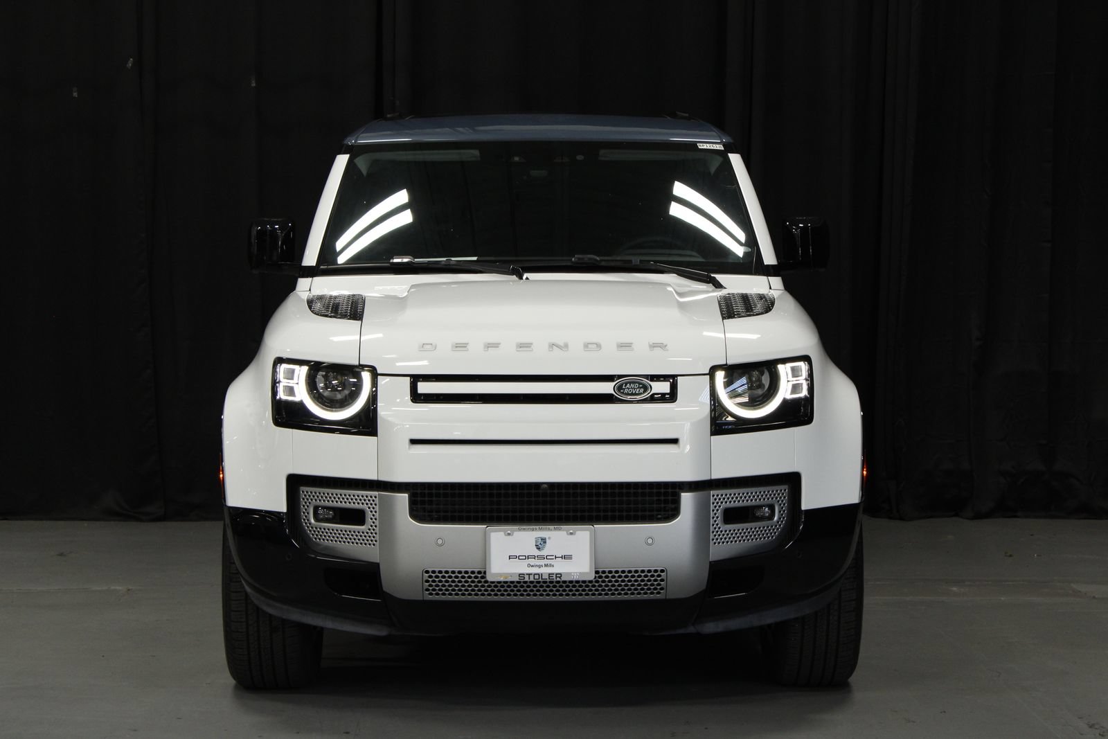 Used 2025 Land Rover Defender 110 S AWD/4WD image 8