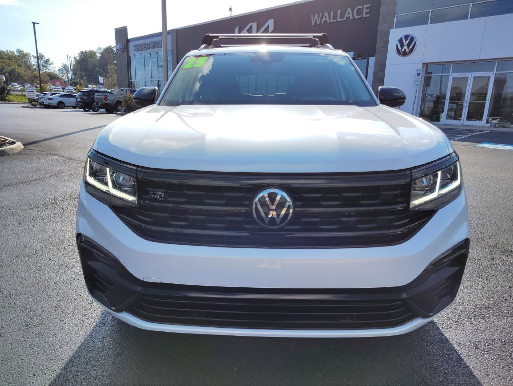Used 2023 Volkswagen Atlas SEL R-Line AWD/4WD image 2