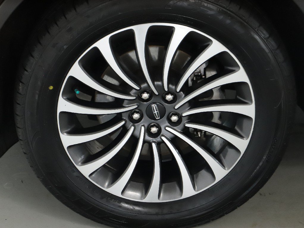Used 2023 Lincoln Aviator AWD w/ Premium Package image 40
