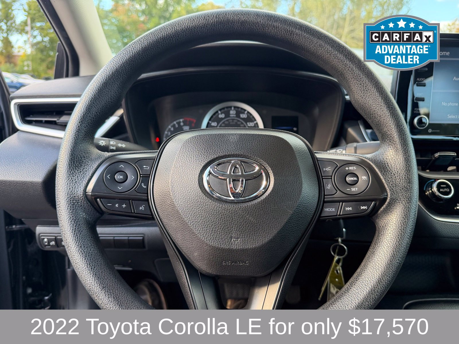 Used 2022 Toyota Corolla LE FWD image 12