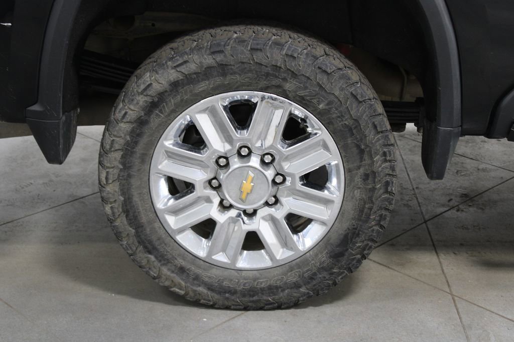 Used 2024 Chevrolet Silverado 2500 High Country w/ High Country Premium Package image 17