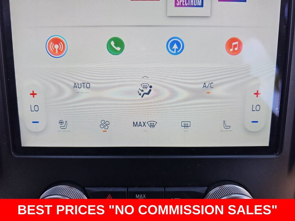 Used 2022 Ford Edge Titanium w/ Equipment Group 301A AWD/4WD image 21