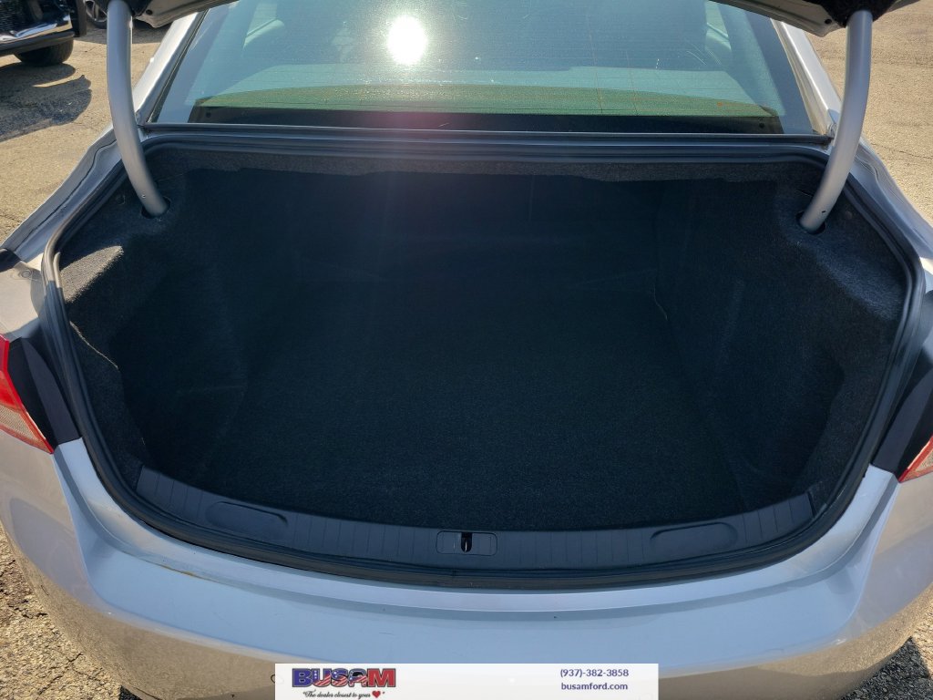Used 2017 Chevrolet Impala LT w/ Convenience Package FWD image 6