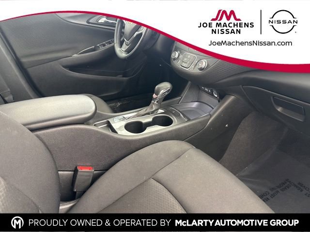 Used 2023 Chevrolet Malibu RS FWD image 21