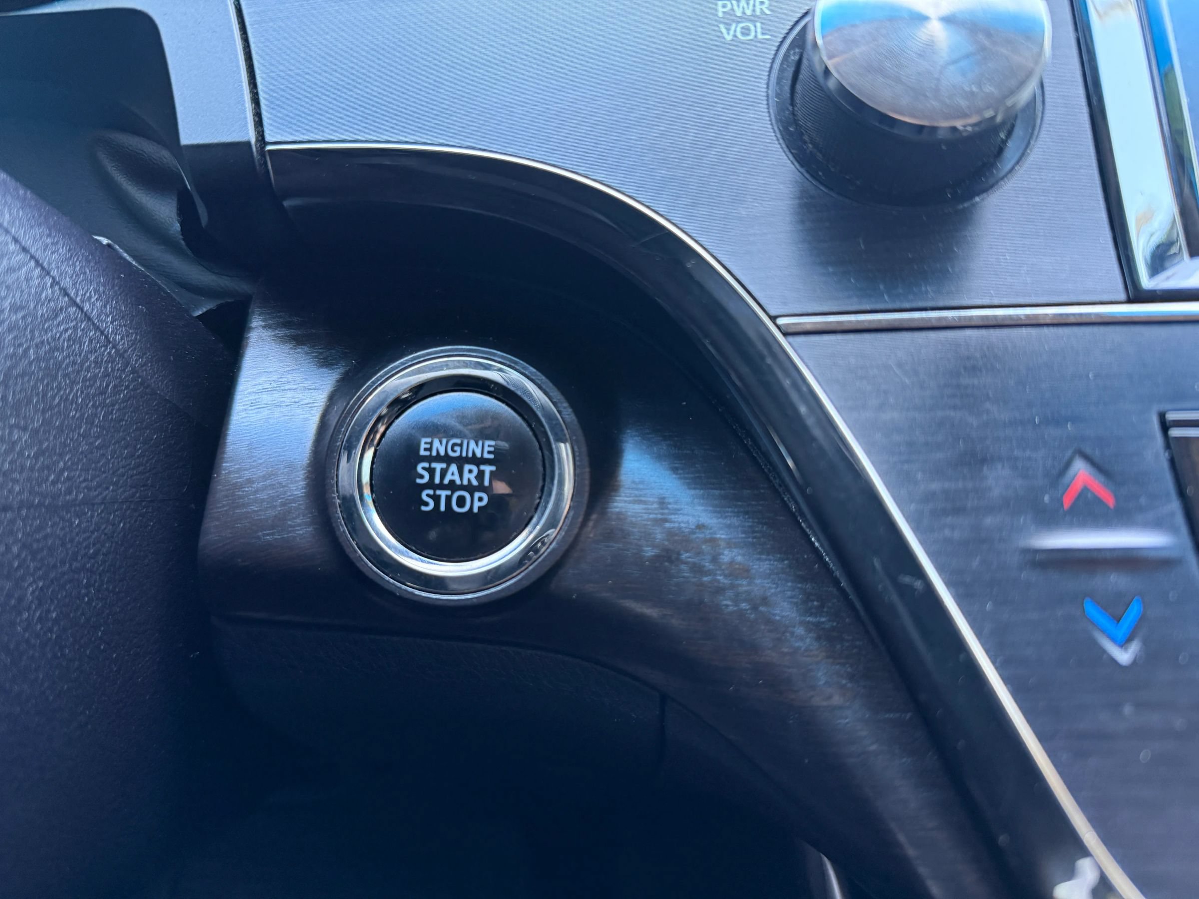 Used 2016 Toyota Avalon XLE Premium FWD image 24