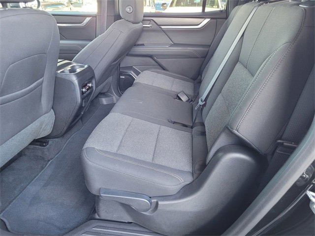 Used 2025 GMC Acadia Elevation image 18