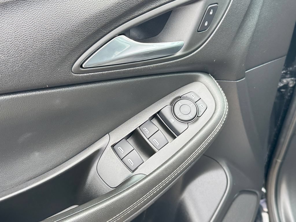 Used 2024 Buick Encore GX Sport Touring AWD/4WD image 19