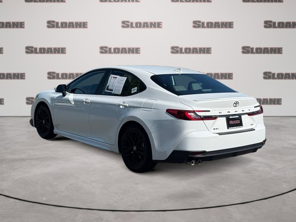 Used 2025 Toyota Camry SE w/ Convenience Package FWD image 3