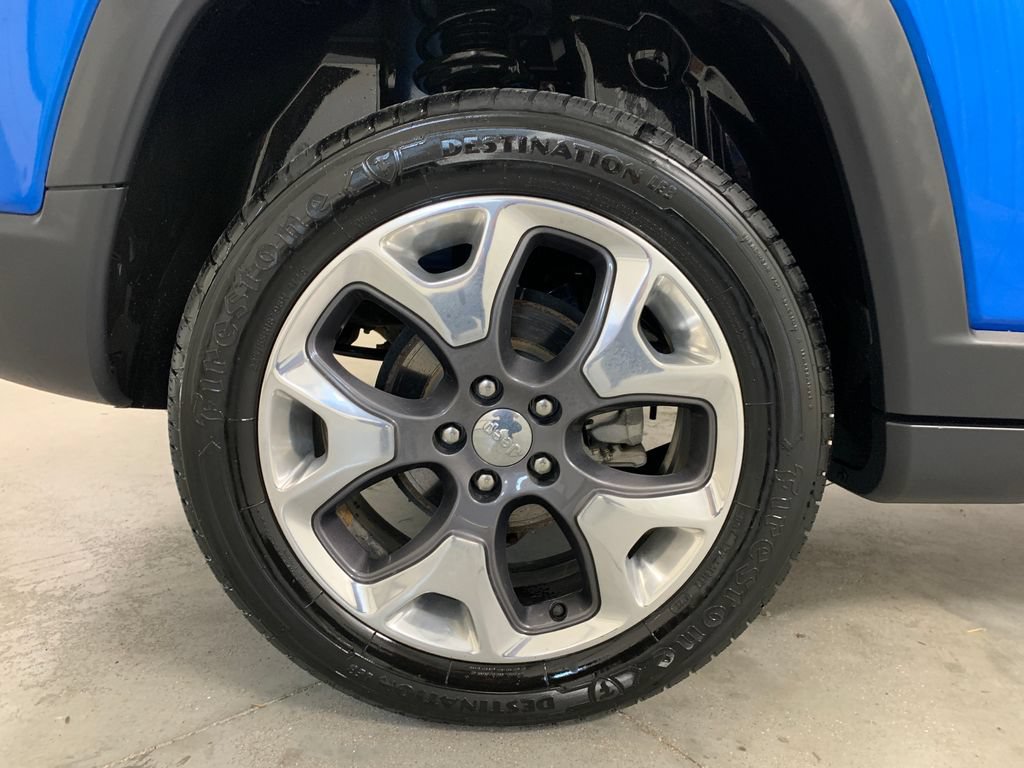 Used 2019 Jeep Compass Limited AWD/4WD image 10